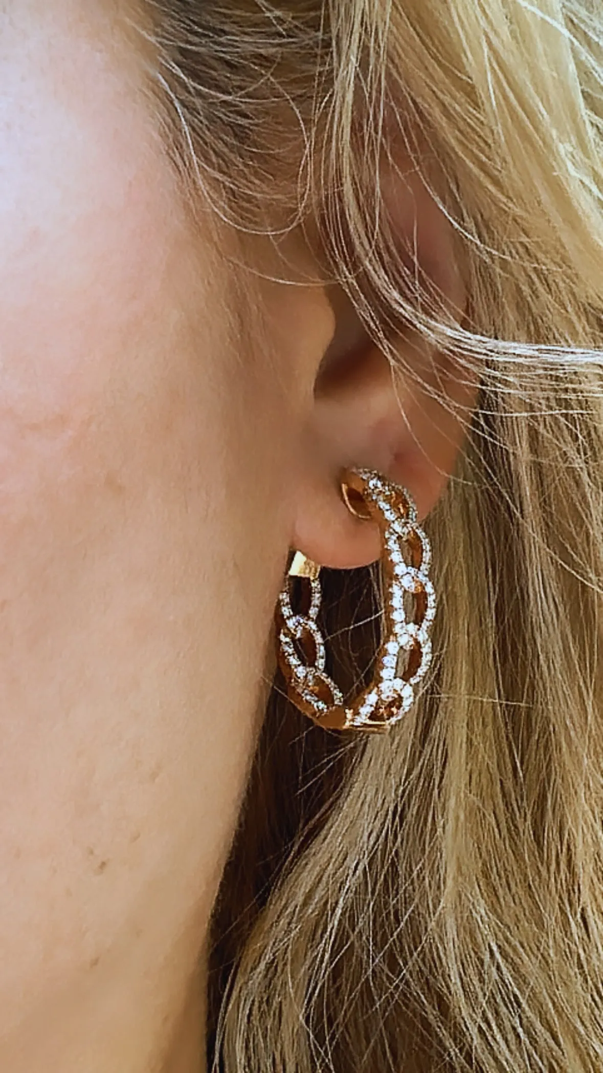 1.33ct tw Diamond & Gold Link Oval Inside-out Hoop Earrings