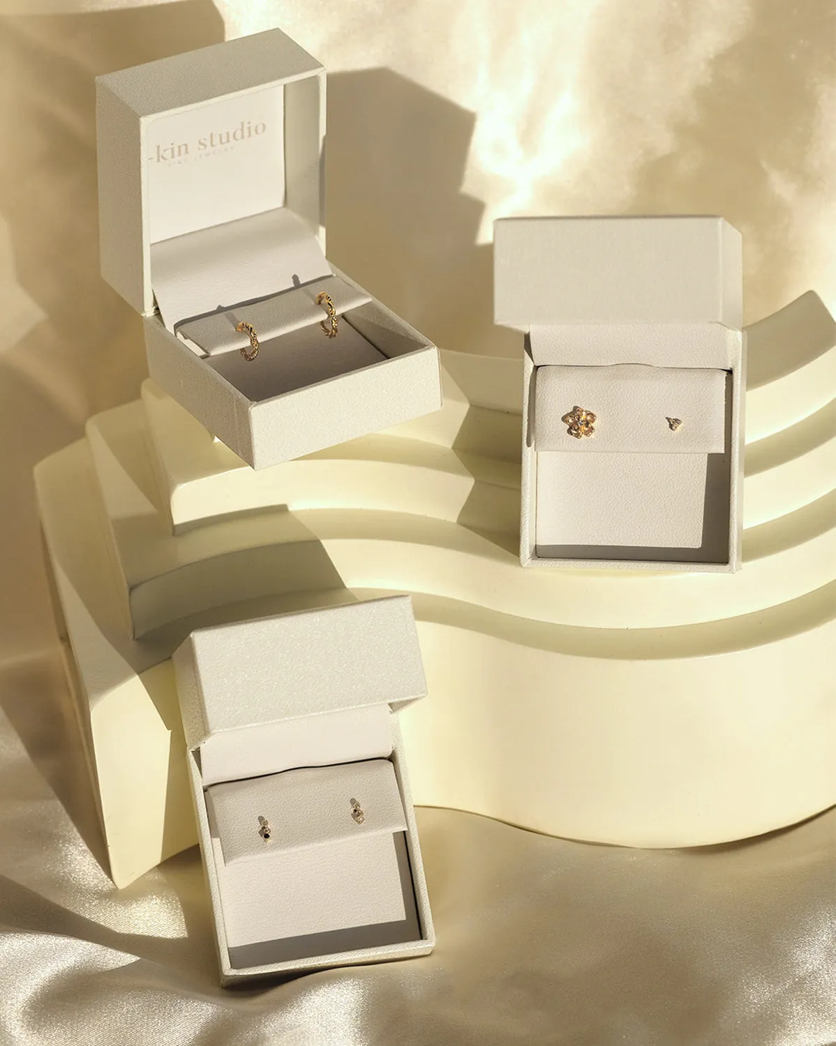 14K Solid Gold Lisa Tiny Onyx Stud
