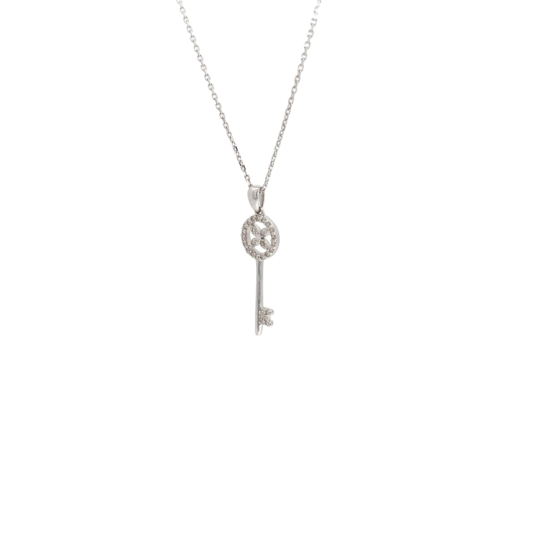 14k White Gold .20ct  G VS2 Round Diamond Key Pendant