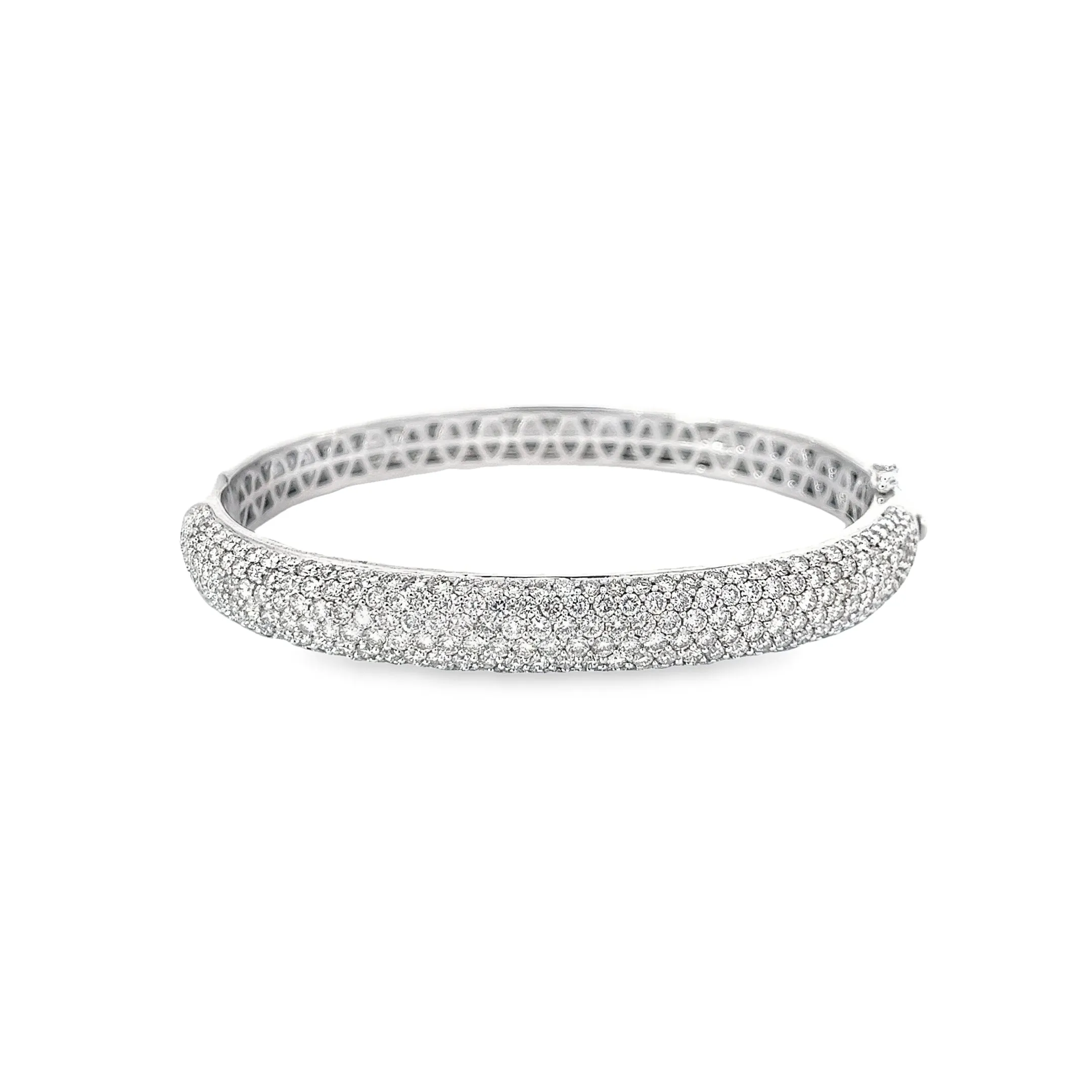 18K WHITE GOLD 5.10CT F VS2 24.3GRAM 8.3 WIDE PAVE DIAMOND BANGLE BRACELET