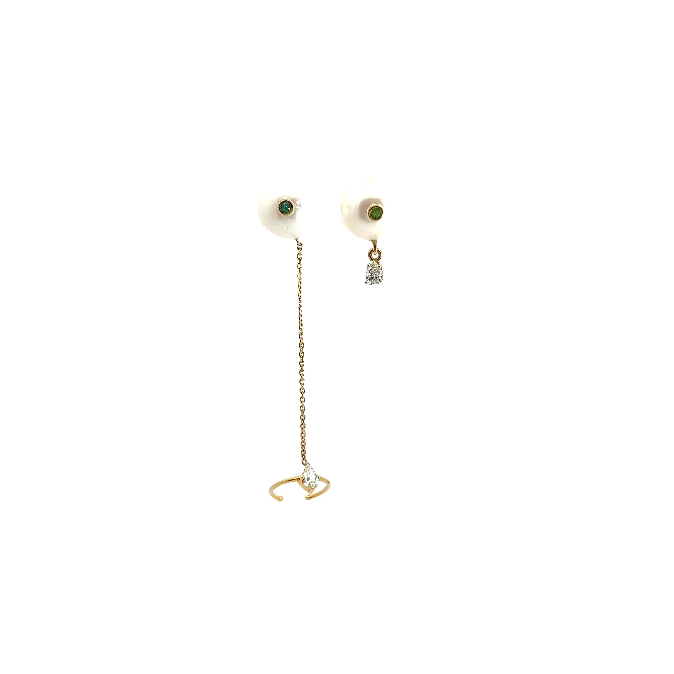 18K YELLOW GOLD .75CT PEAR SHAPE DIAMOND AND .10CT COLOMBIAN EMERALD BUTTON PEARL EARRING 13.5MM