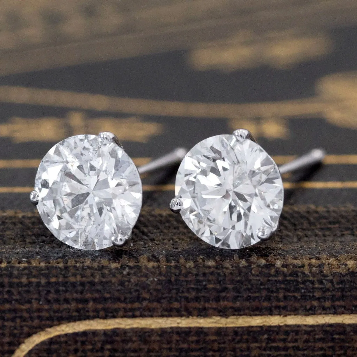 2.03ctw Round Brilliant Cut Diamond Stud Earrings
