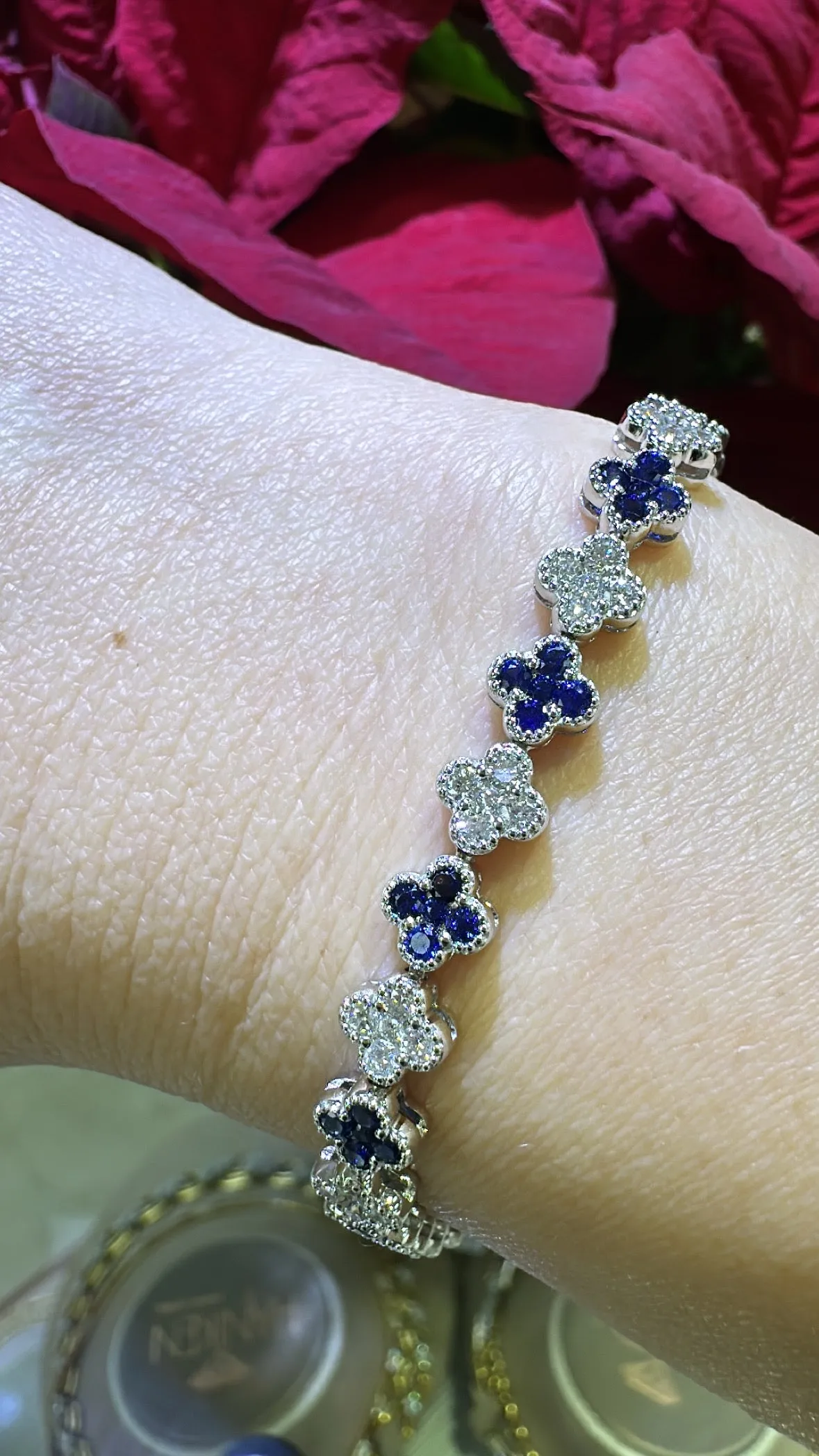 3.98ct tw Blue Sapphire Gemstone & Diamond Clover Tennis Bracelet