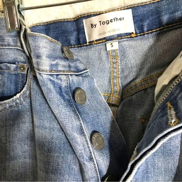 By Together NWT Light Blue Distressed Jeans Size Small