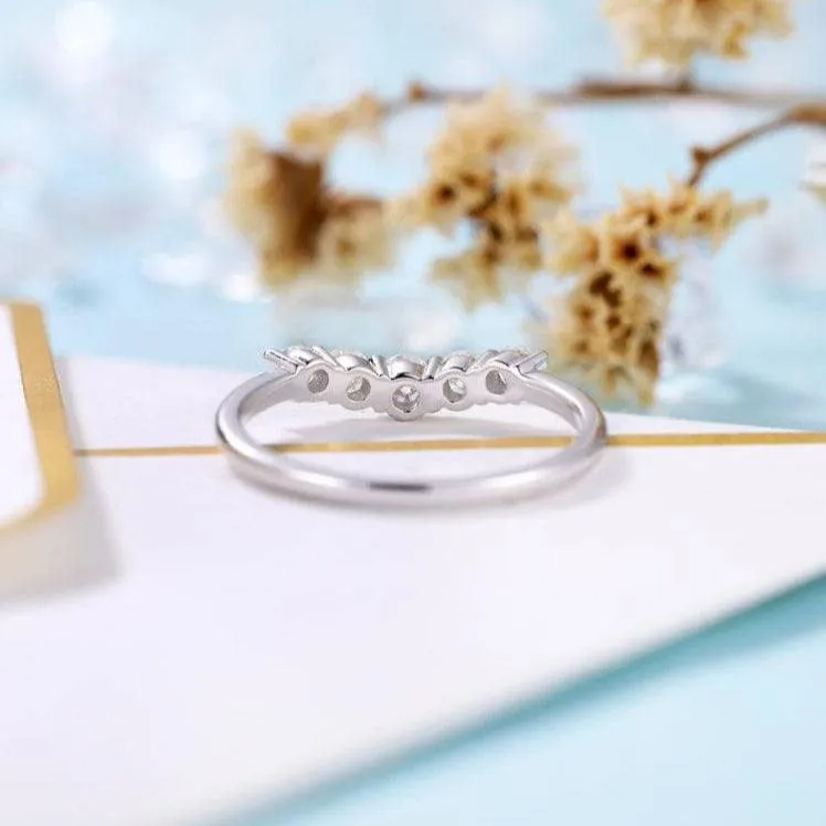 Classic Solid 14k White Gold Round Cut Diamond Wedding Band