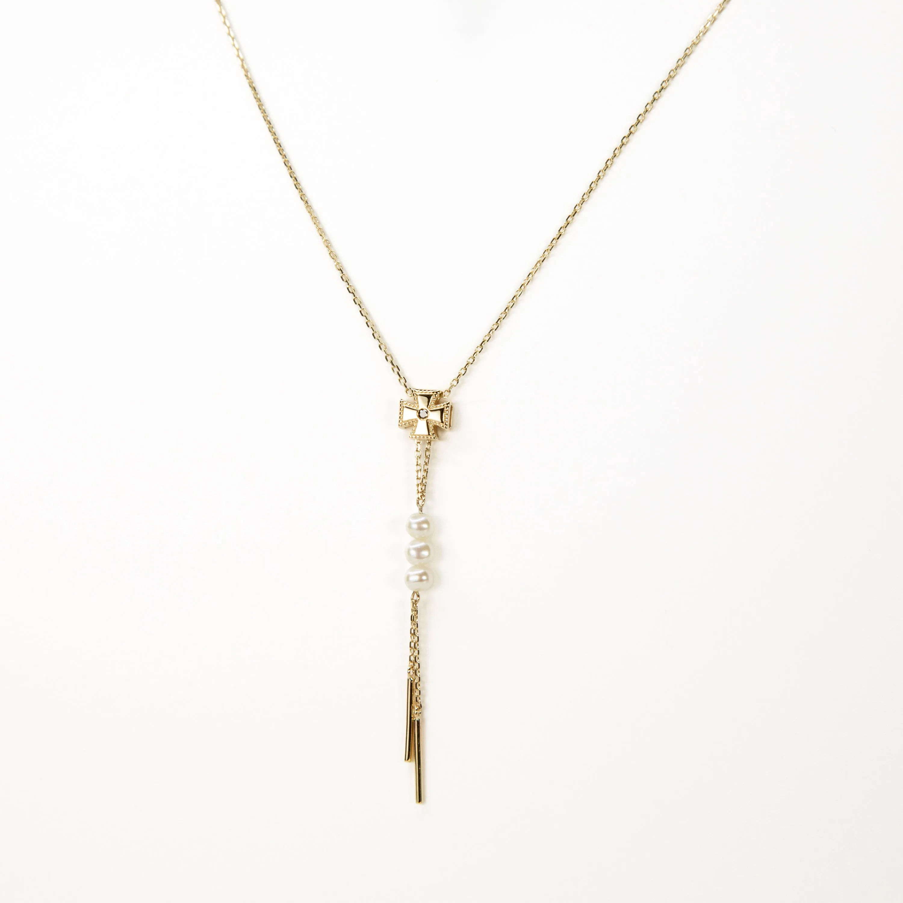 Clover Pendant Necklace