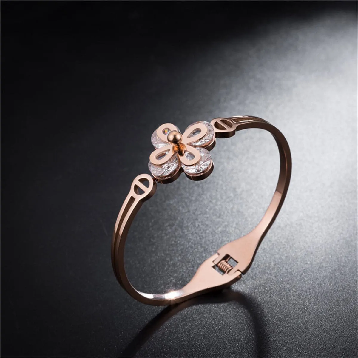Crystal & 18K Rose Gold-Plated Clover Bangle