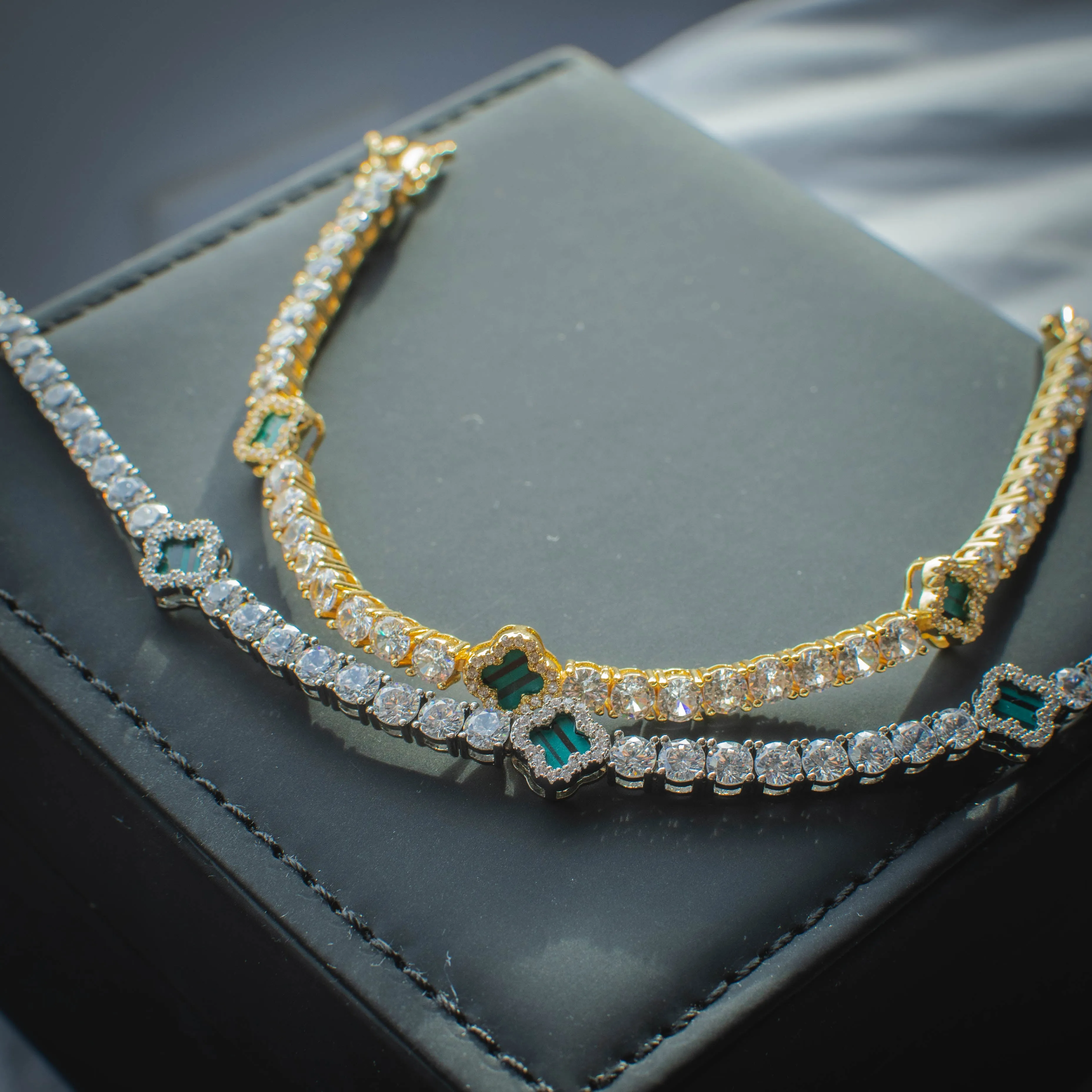 Four Leaf Clover Diamond Tennis Bracelet in Yellow/White Gold