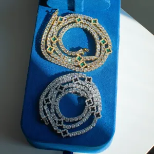 Four Leaf Clover Diamond Tennis Chain in Yellow/White Gold