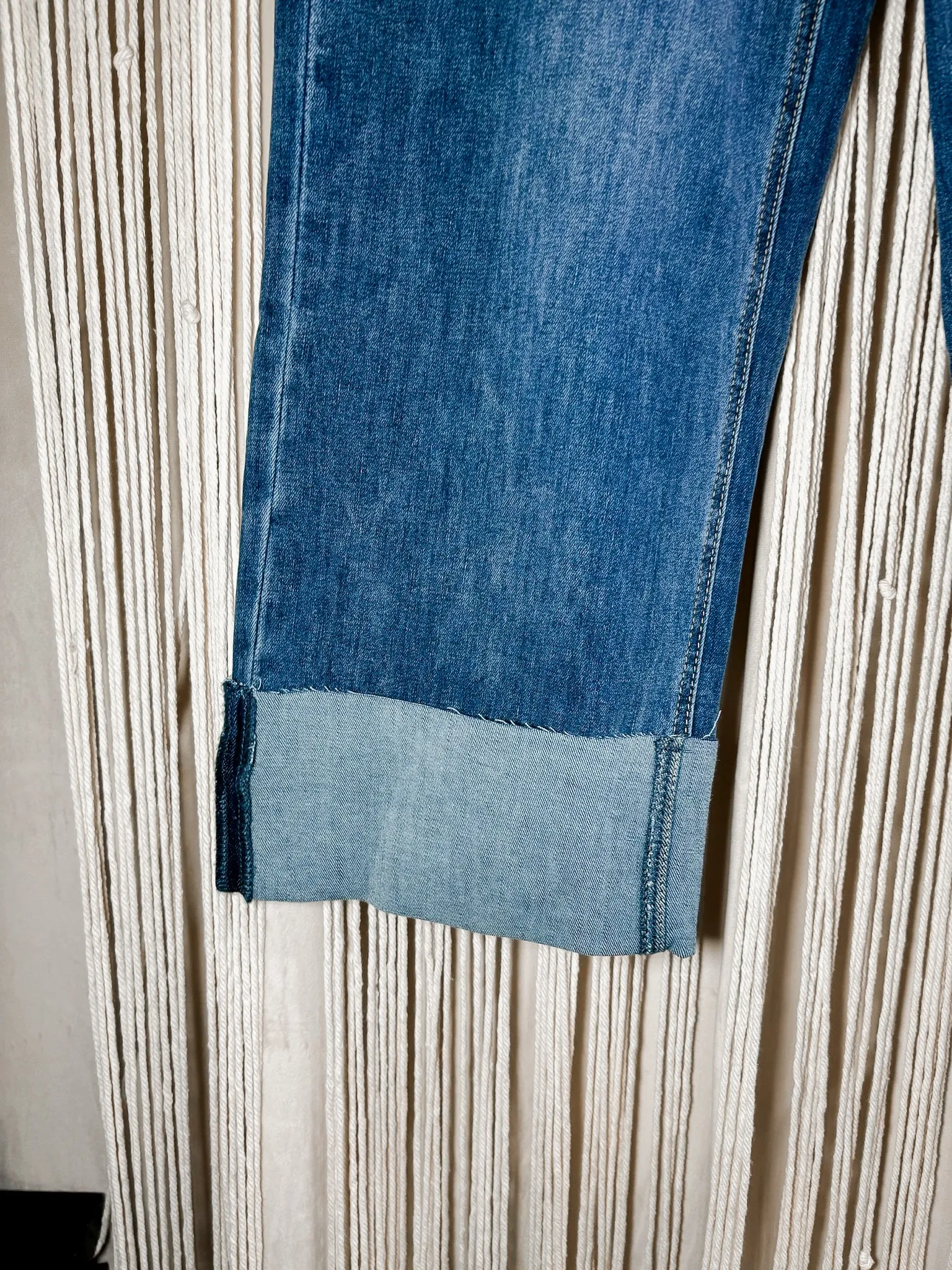 High rise cuffed cropped jeans