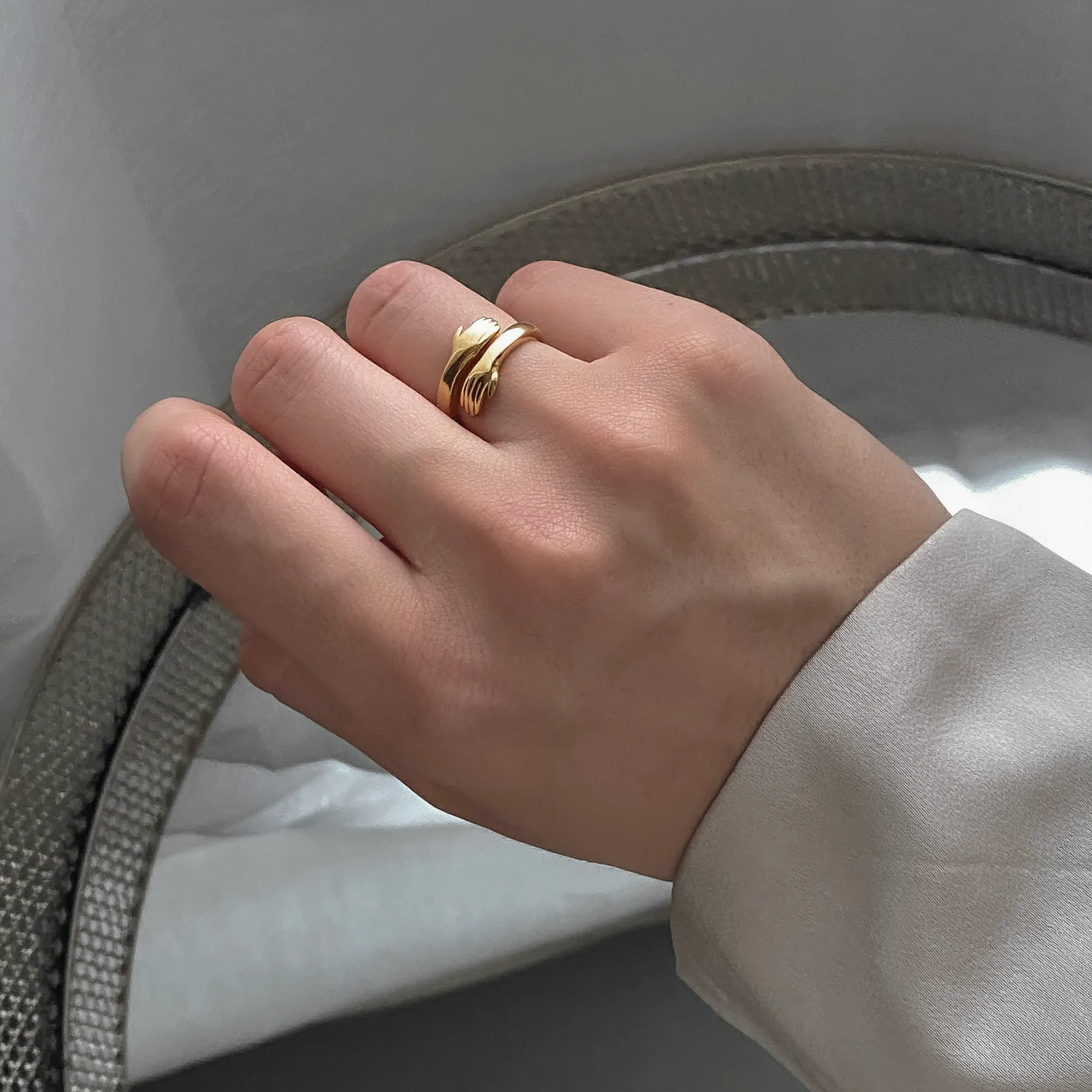 Hug Ring