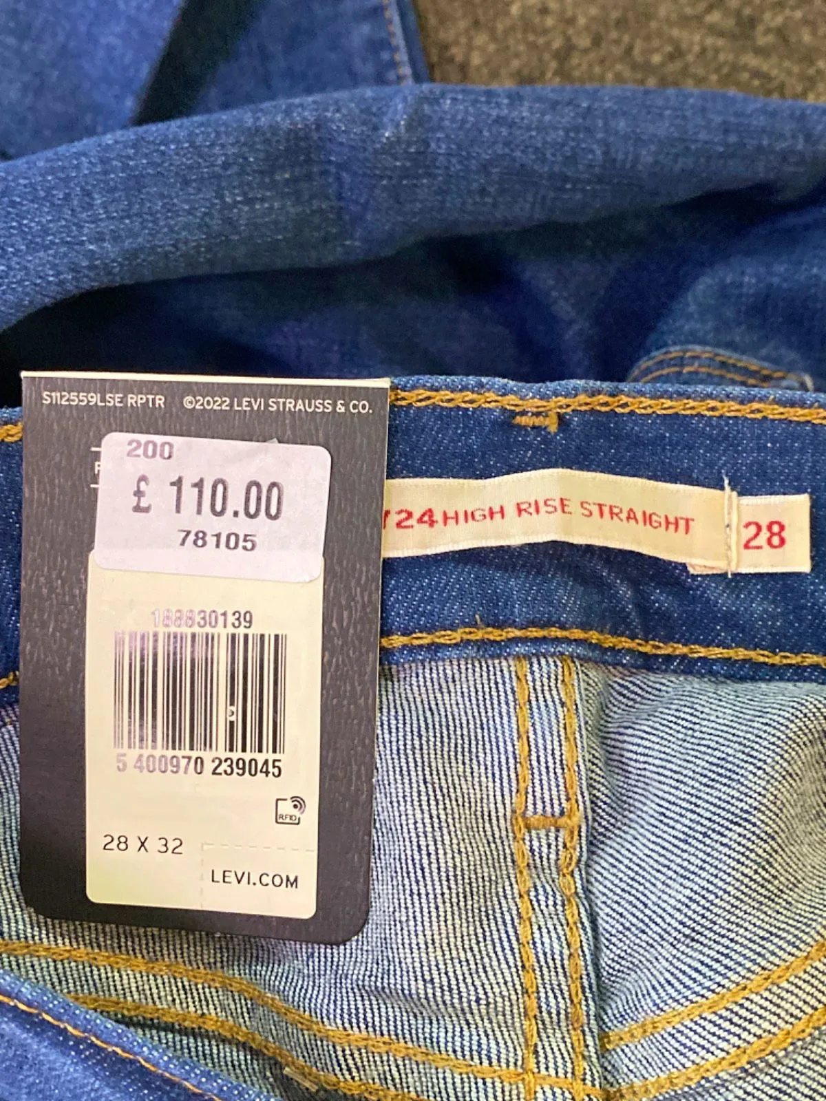 Levi's Blue 724 High-Rise Slim Straight Jeans W28