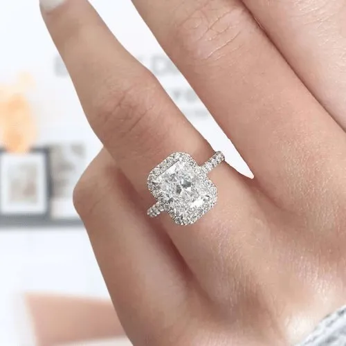 Luxurious Halo Radiant Cut Simulated Diamond Ring Set