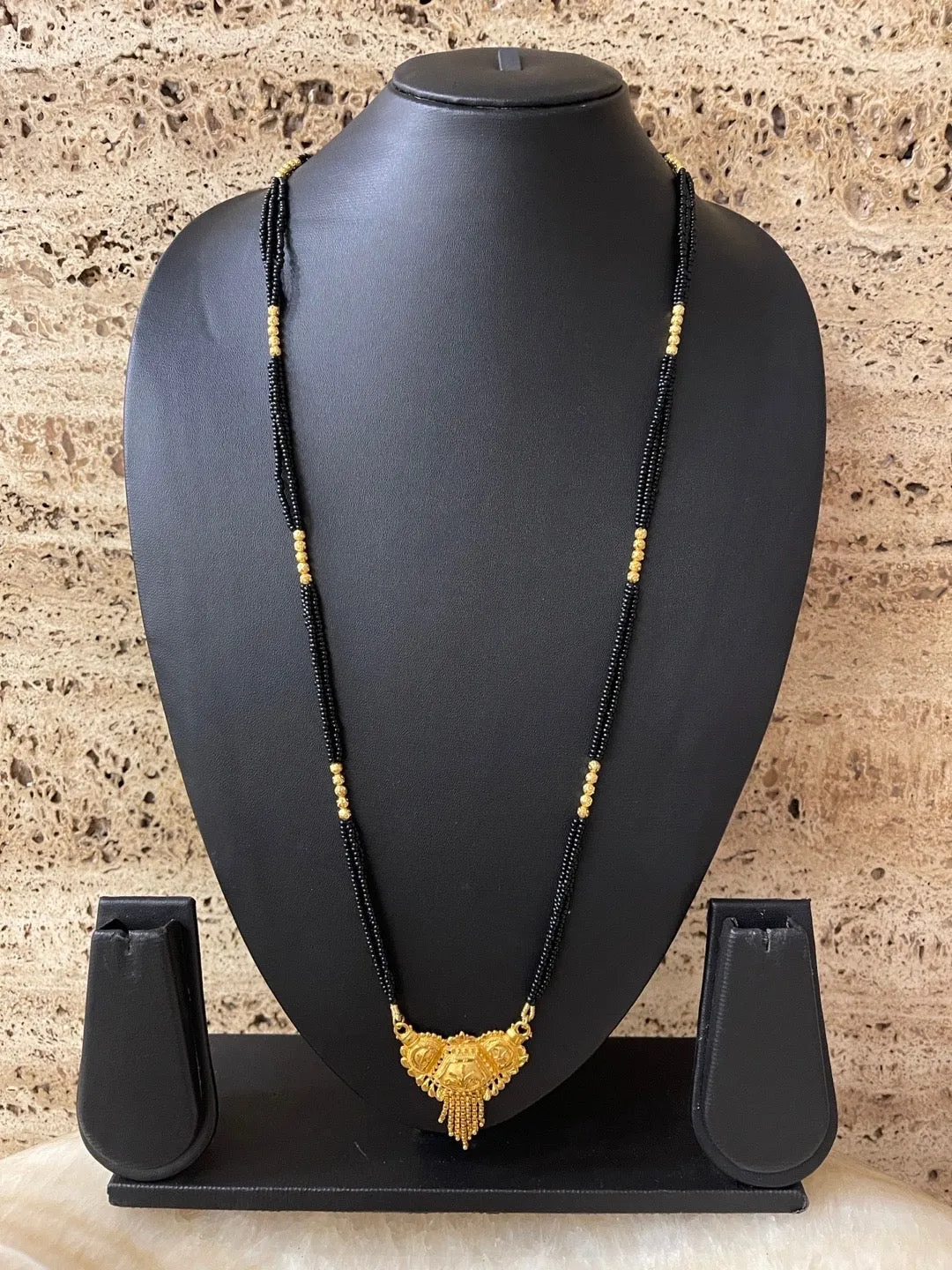 Maharashtrian Long Mangalsutra Designs Simple Gold Pendant Traditional Black Beads Chain