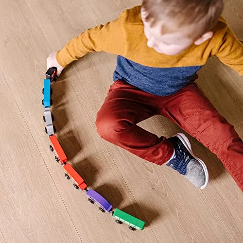 Melissa & Doug Wooden Train Cars (8 pcs) - Magnetic Train, Wooden Train Toys, Train Sets For Toddlers And Kids Ages 3 