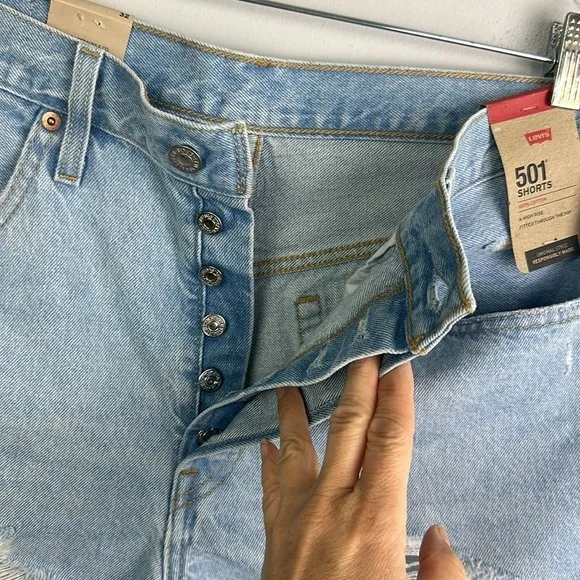 NEW Levi’s 501 Distressed Raw Hem Jean Shorts Cutofffs High Waisted 32 Cotton