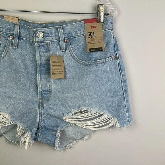 NEW Levi’s 501 Distressed Raw Hem Jean Shorts Cutofffs High Waisted 32 Cotton