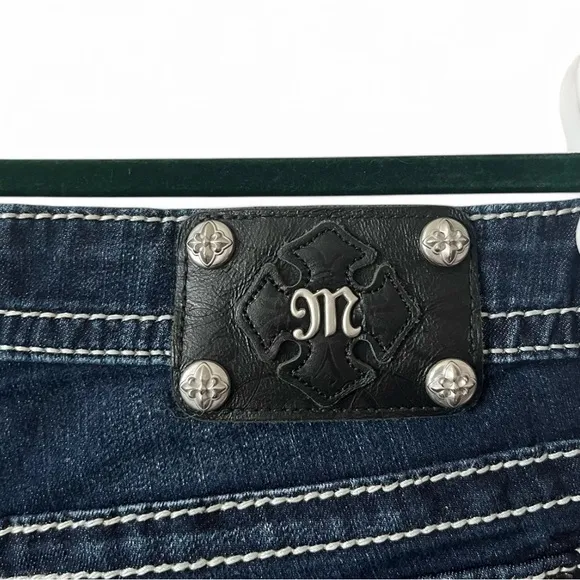 NWOT Miss Me Jeans Wmn’s Size 31 Embellished Cross Dark Wash Boot Cut JP5046817