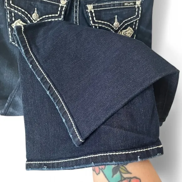 NWOT Miss Me Jeans Wmn’s Size 31 Embellished Cross Dark Wash Boot Cut JP5046817