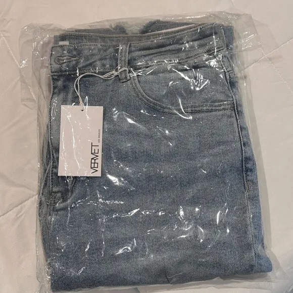 NWT/new in package vervet 90s dad jeans
