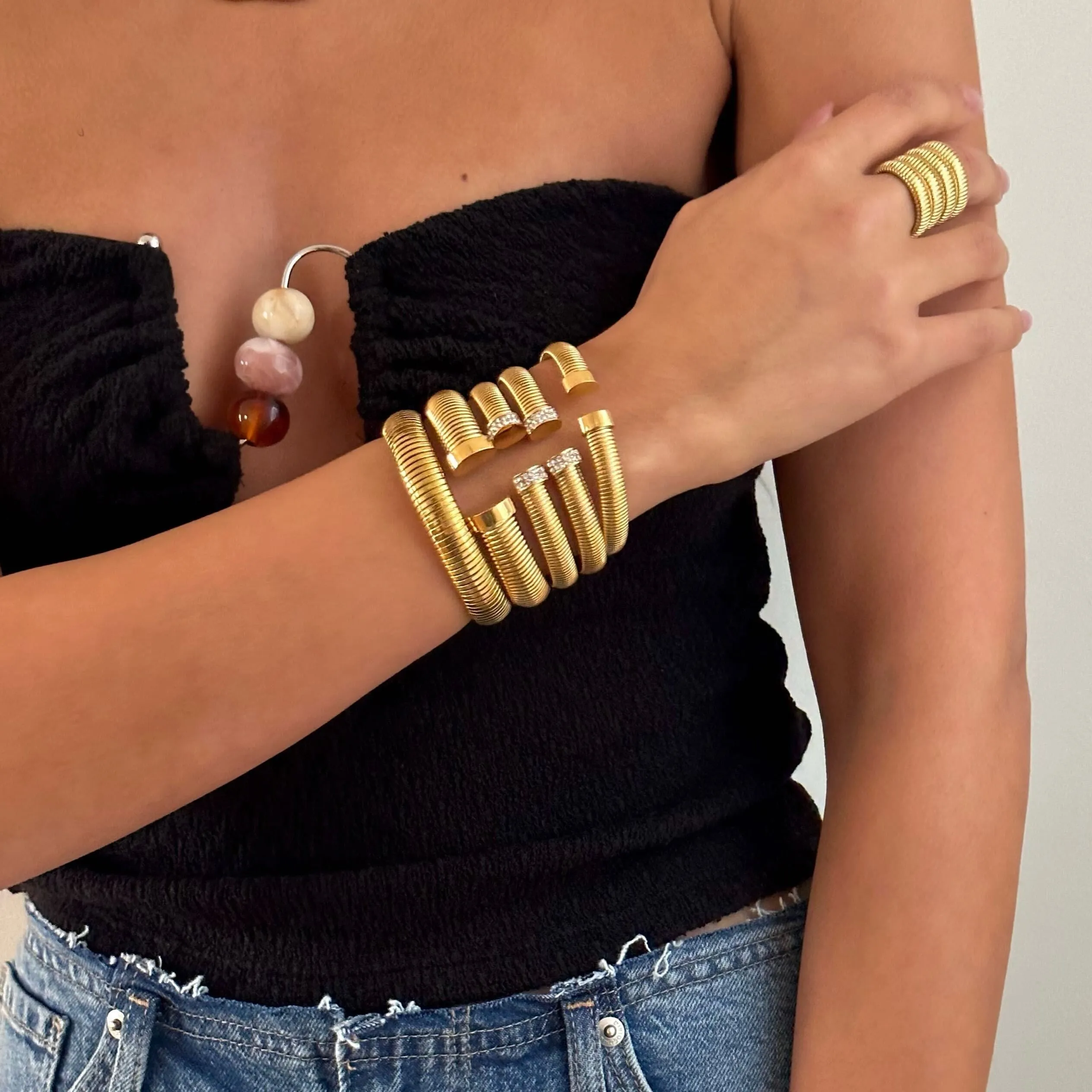 Solid Snake Stretch Band Ring