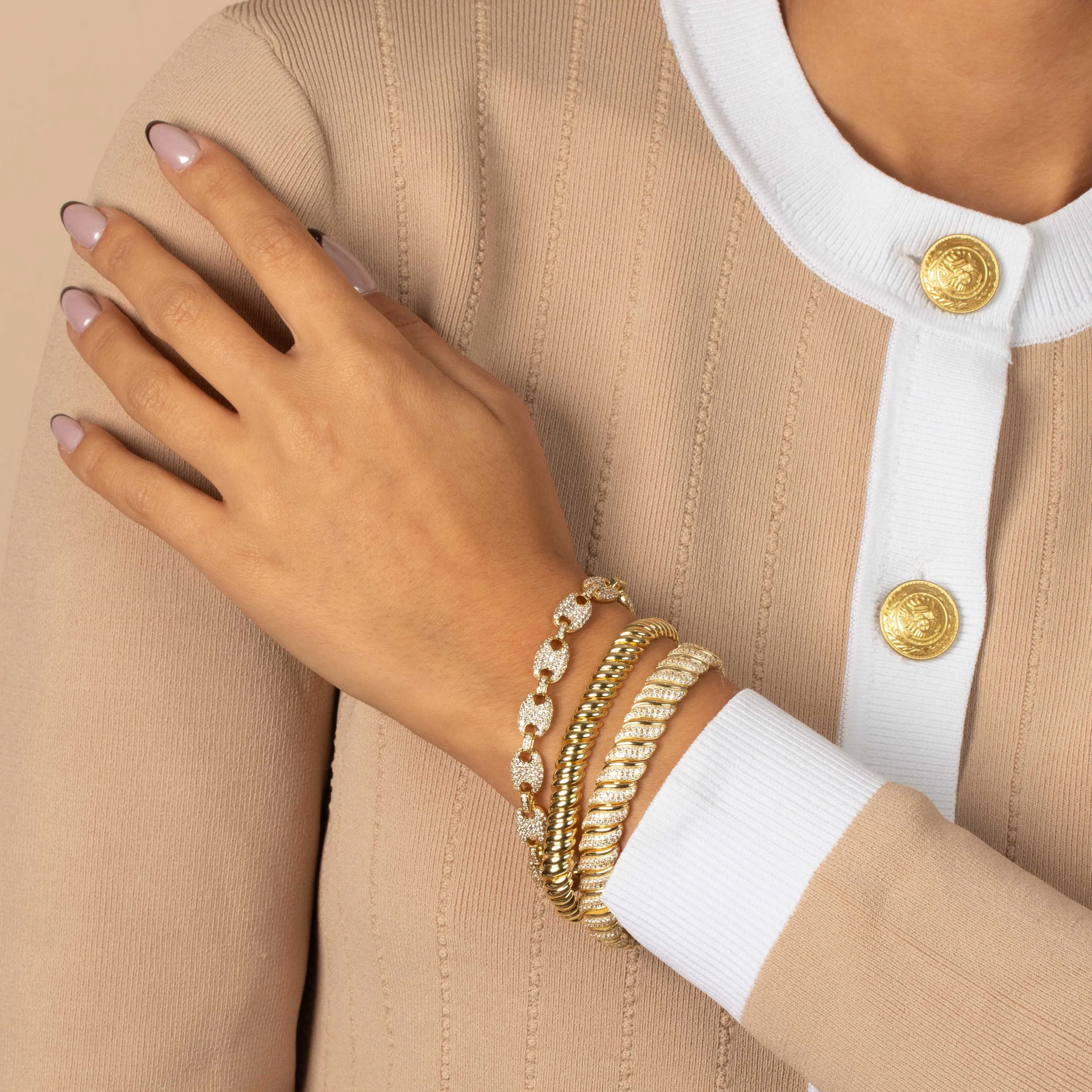 Solid Wide Link Bracelet
