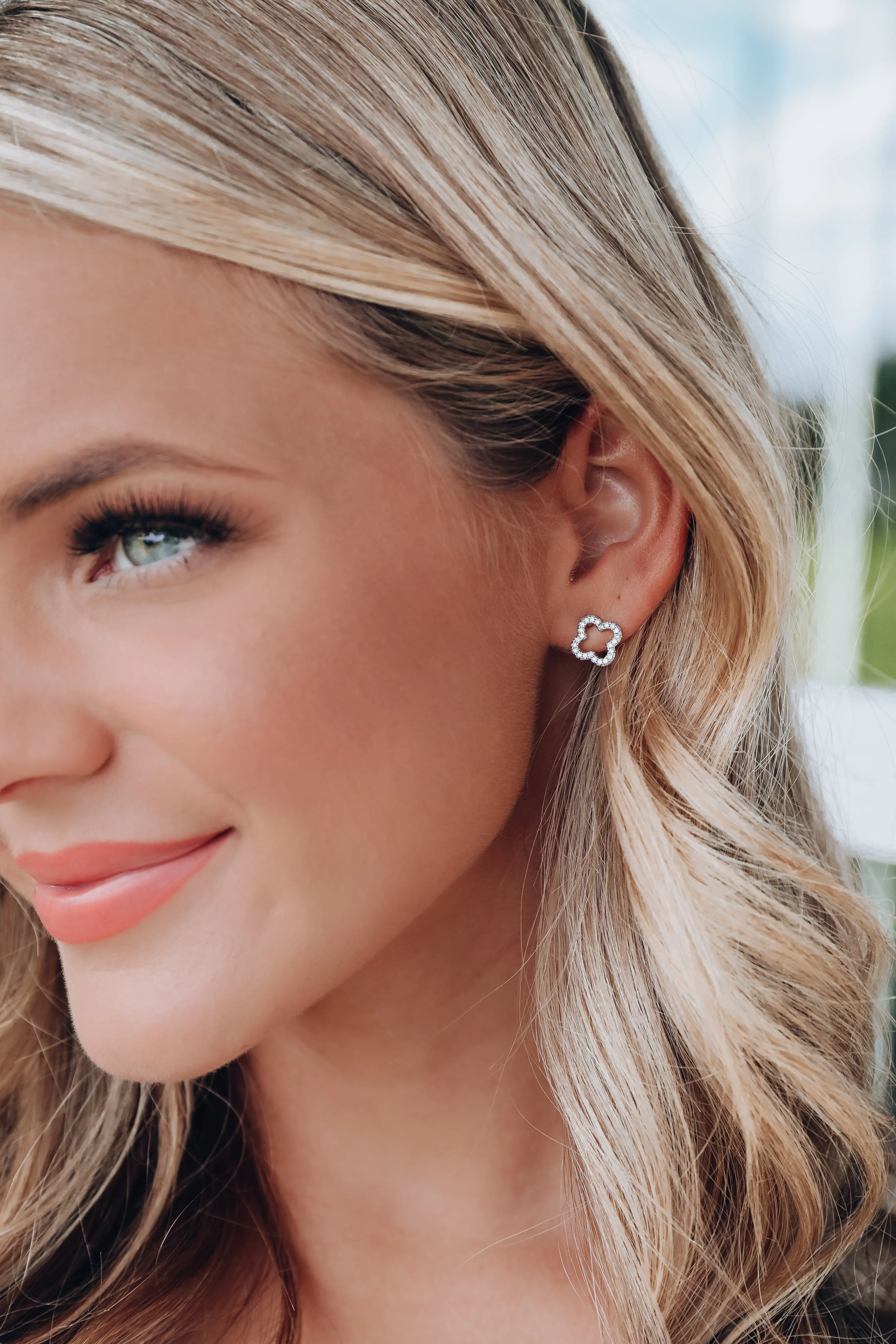 Teien Stud Earrings - Silver