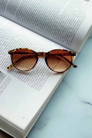 Thin Classic Round Retro Sunglasses