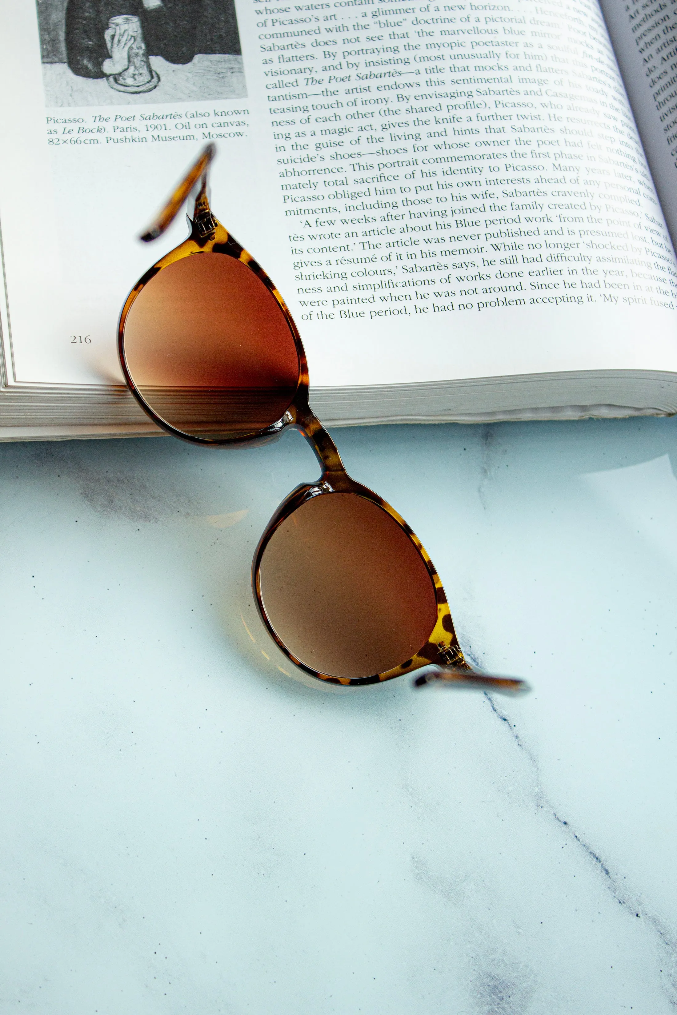 Thin Classic Round Retro Sunglasses