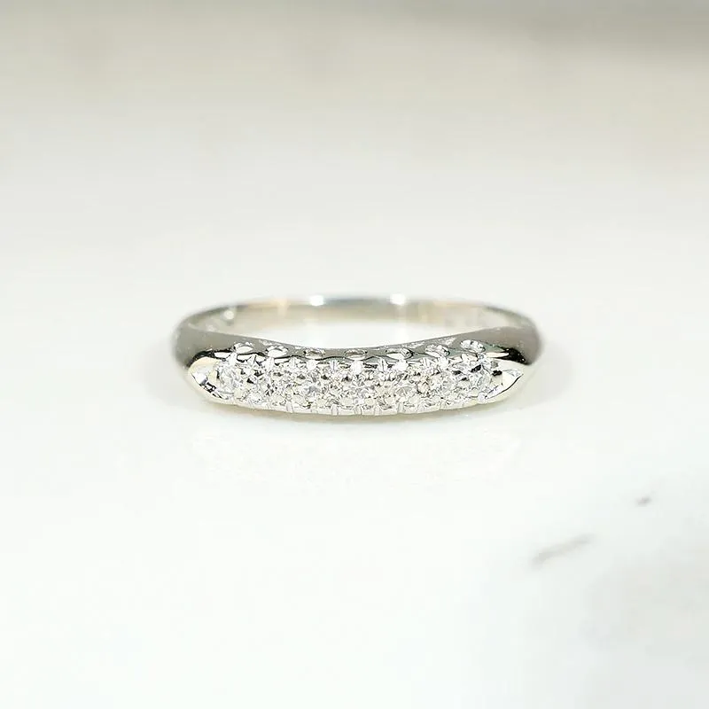 Timeless 1940s Diamond & White Gold Band