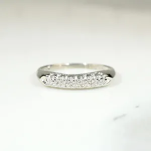 Timeless 1940s Diamond & White Gold Band
