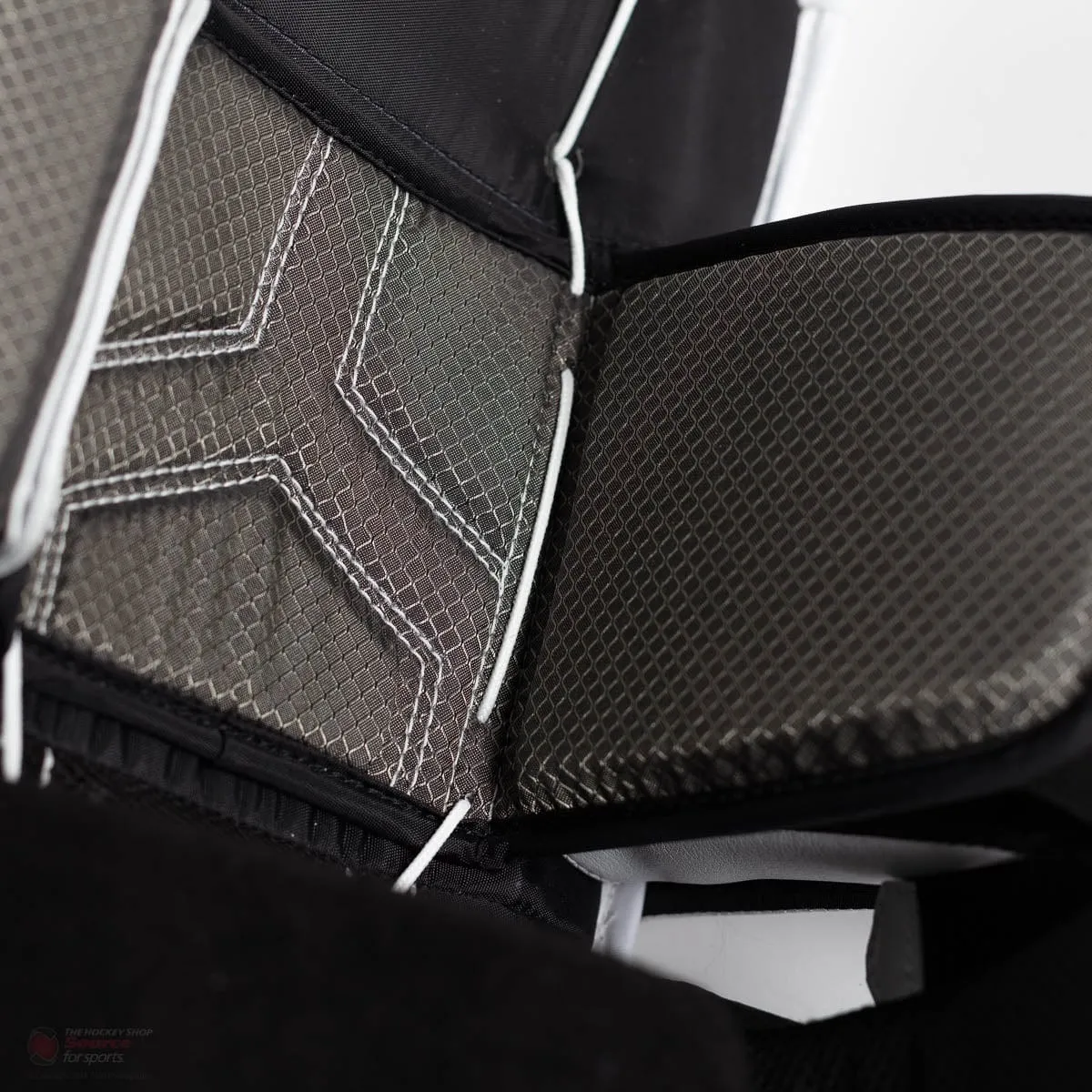 Vaughn Velocity VE8 Pro Carbon Senior Goalie Leg Pads
