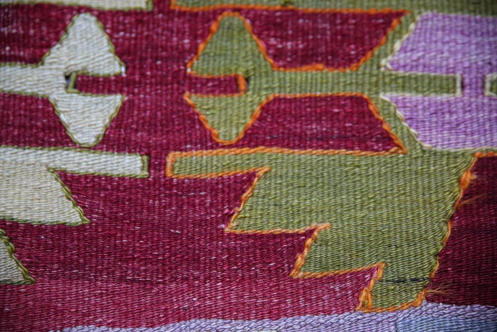 Vintage Antalya Kilim 5.9ftx10ft
