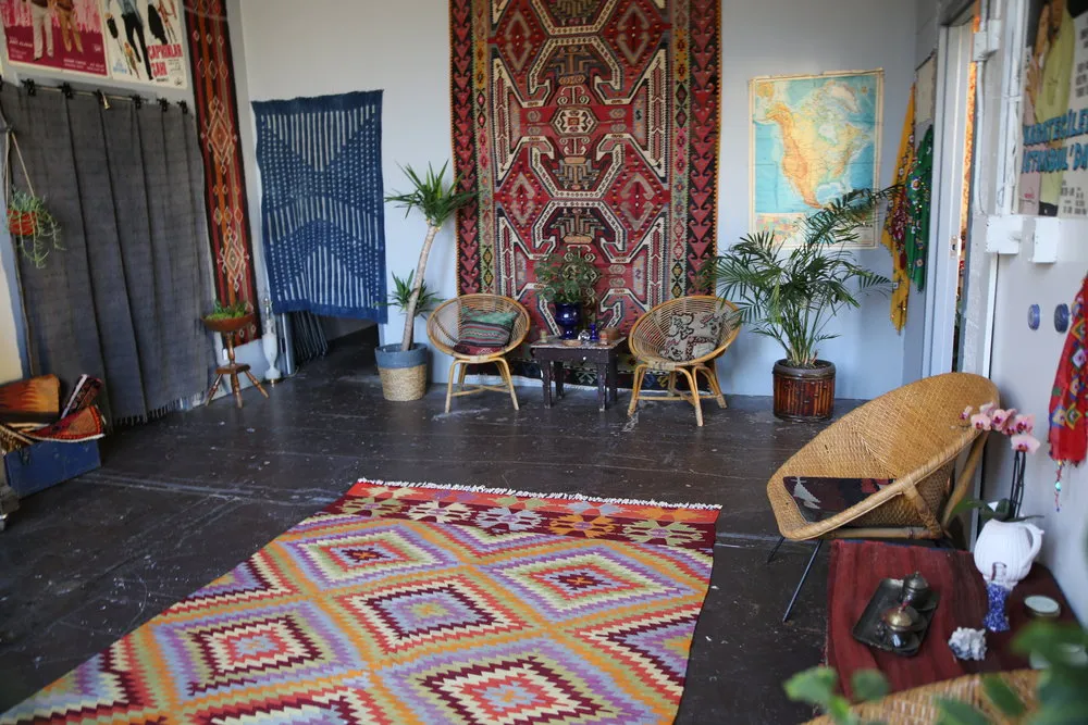 Vintage Antalya Kilim 5.9ftx10ft